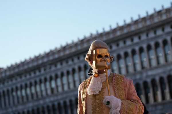 Венецианский карнавал возвращается, привлекая людей со всего мира. - Sputnik Беларусь