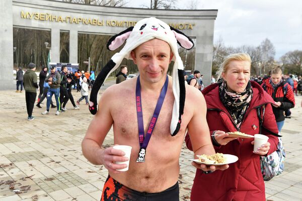 Забег Brutal Run в Минске 20 февраля 2022 года - Sputnik Беларусь
