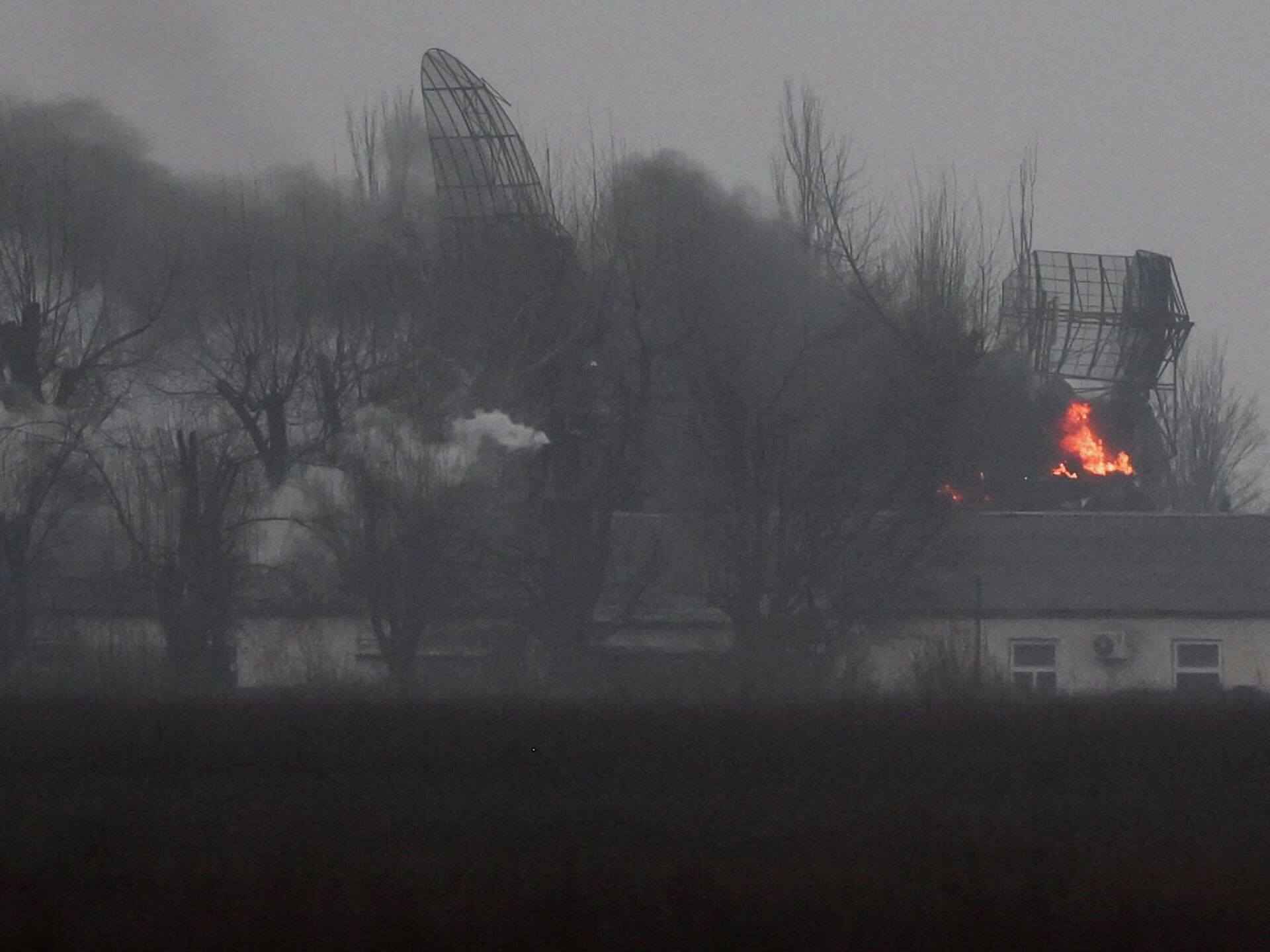 Украина 21.02 2024 г. Украина ПВО разбомбили. ПВО Мариуполь. Пожар на объекте.