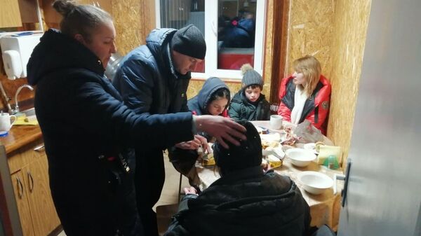 Украинские беженцы - Sputnik Беларусь