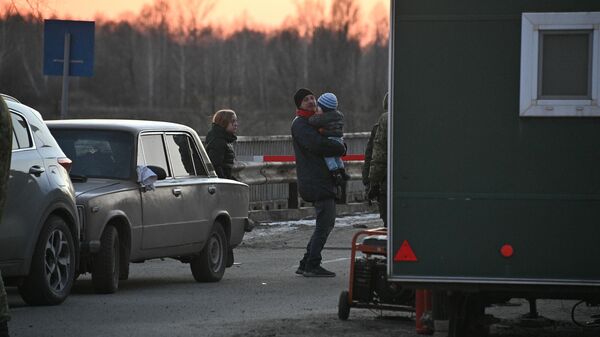 Пограничный переход Комарин на границе с Украиной - Sputnik Беларусь