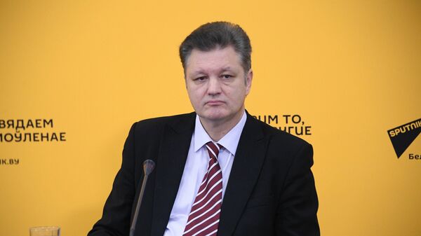 Елфимов: за 30 лет я изучил Украину и причины, которые привели ее к трагедии - Sputnik Беларусь