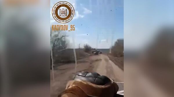 Кадыров выложил видео готовящихся к бою РСЗО у Луганска - Sputnik Беларусь