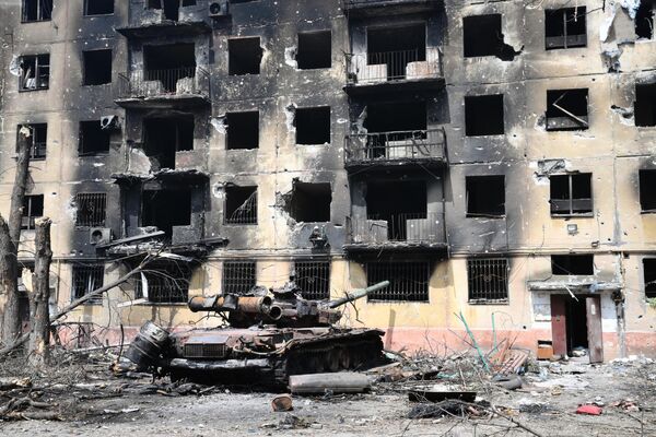 Погорельцев дома на Некрасовской пустили в сгоревшие квартиры - 18 января - ру