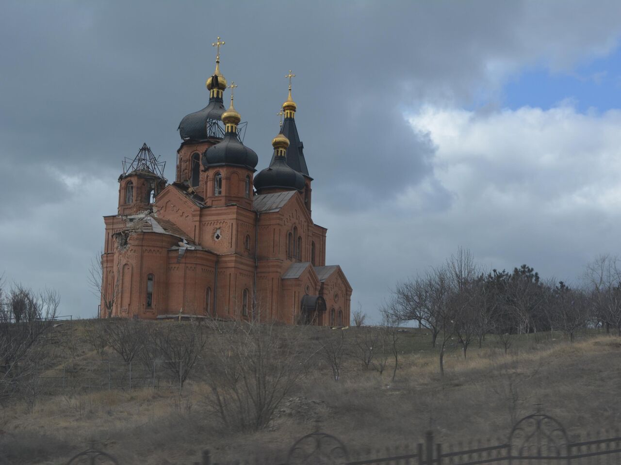 Въевшийся смрад Мариуполя останется надолго: трагедия Донбасса глазами  волонтера - 29.04.2022, Sputnik Беларусь