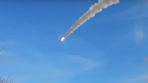 Минобороны России показало кадры ударов сверхзвуковыми ракетами Оникс по району военного аэродрома Одессы - Sputnik Беларусь