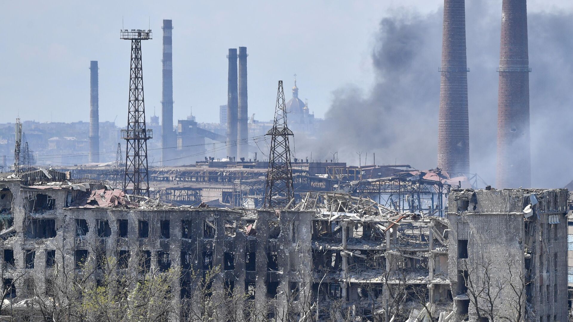 Разрушенные здания на территории металлургического комбината Азовсталь - Sputnik Беларусь, 1920, 05.05.2022
