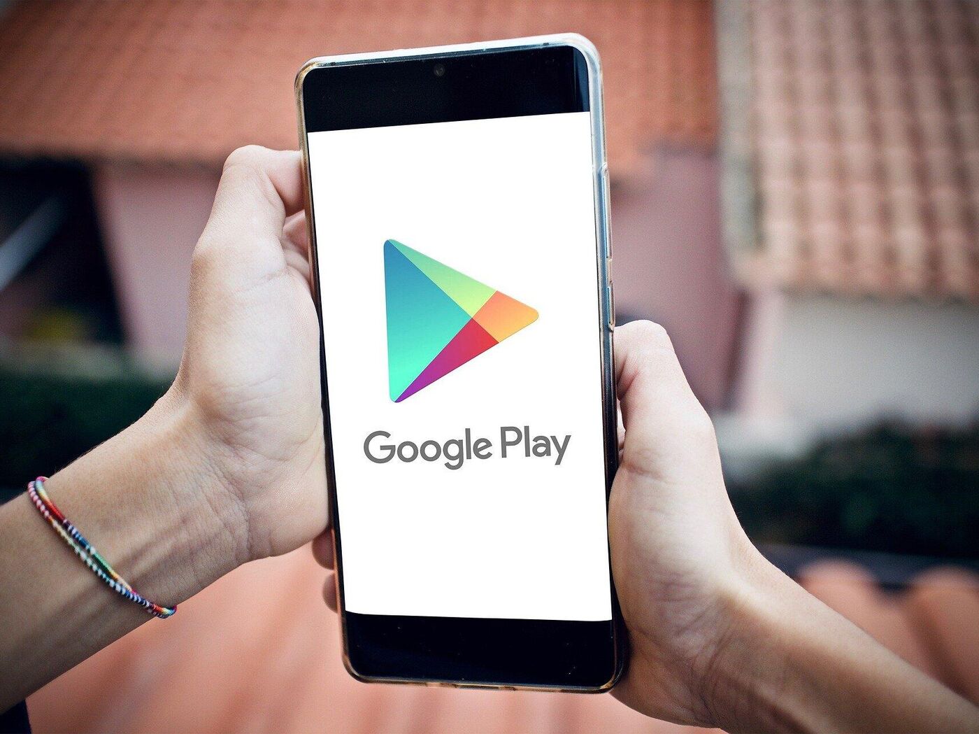 Почему приложения Альфа-Банка пропали в Google Play?