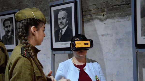 VR-реконструкция Неизвестный знаменосец погружает в то время, когда советские войска штурмовали Рейхстаг - Sputnik Беларусь