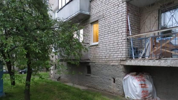 Годовалый ребенок выпал из окна в Гродно - Sputnik Беларусь
