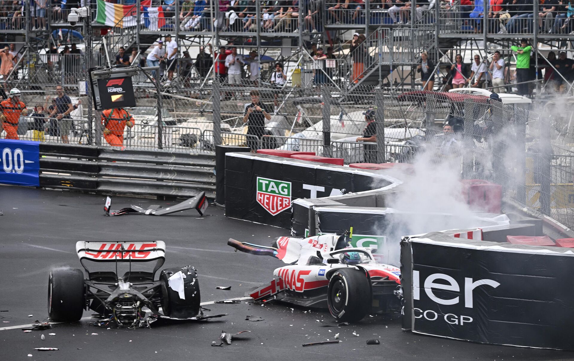 Немецкий пилот команды Haas F1 Team Мик Шумахер попал в аварию во время Гран-при Формулы-1 в Монако на уличной трассе Монте-Карло - Sputnik Беларусь, 1920, 29.05.2022