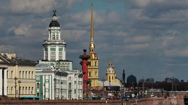 Вид на Кунсткамеру, Ростральные колонны и собор Петра и Павла в Санкт-Петербурге - Sputnik Беларусь