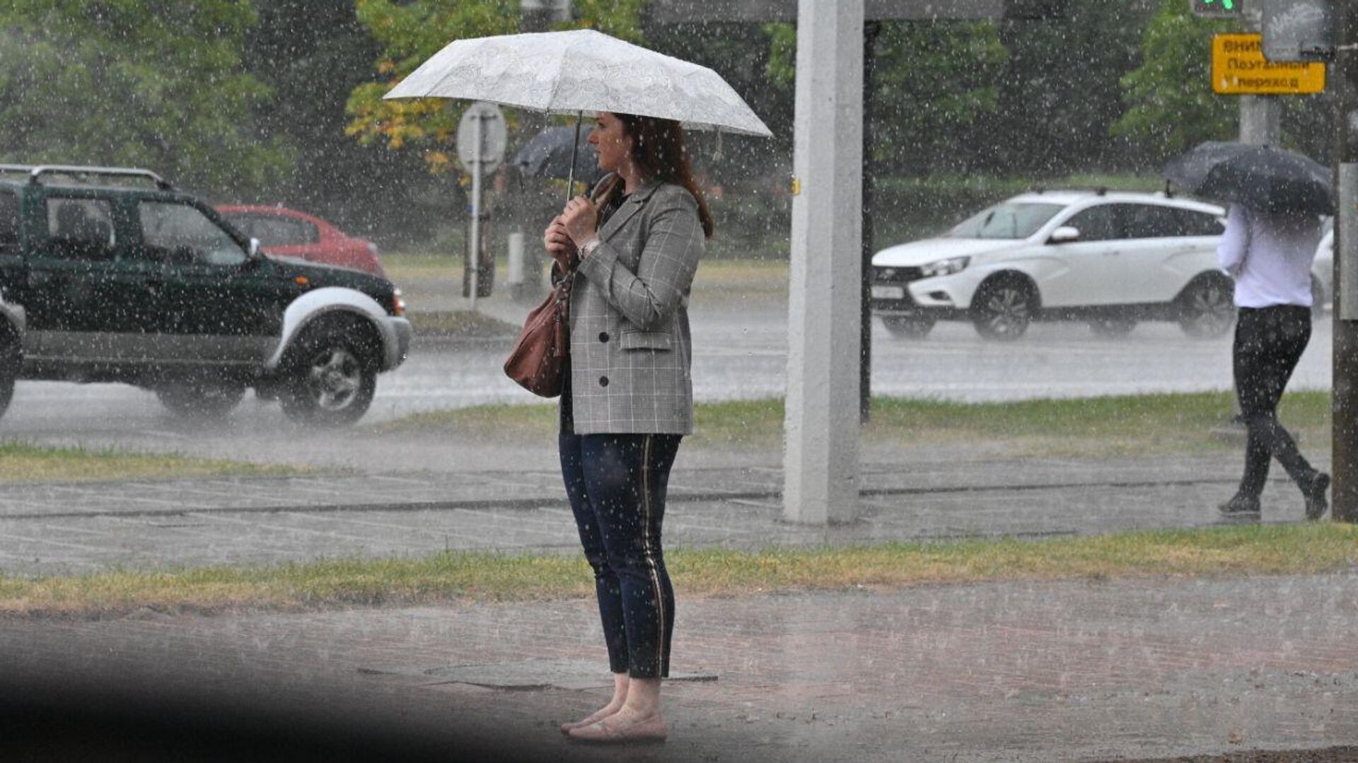 Сильный дождь в Минске - Sputnik Беларусь, 1920, 05.06.2025