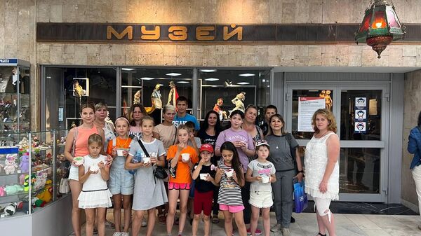 Семьи из Мариуполя, приехавшие на реабилитацию в Россию - Sputnik Беларусь