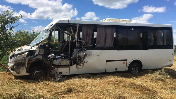 ДТП с белорусским автобусом на трассе Орел — Тамбов произошло утром 13 июля - Sputnik Беларусь
