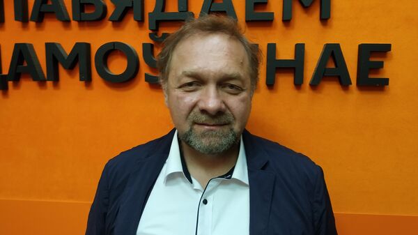 Тянул одеяло на себя: США подтолкнули отставку Джонсона, считает эксперт  - Sputnik Беларусь