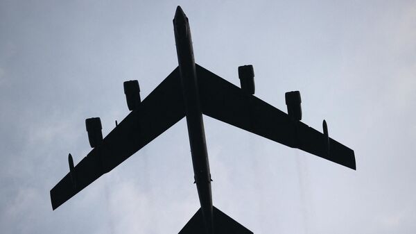 Стратегический бомбардировщик НАТО B-52 - Sputnik Беларусь