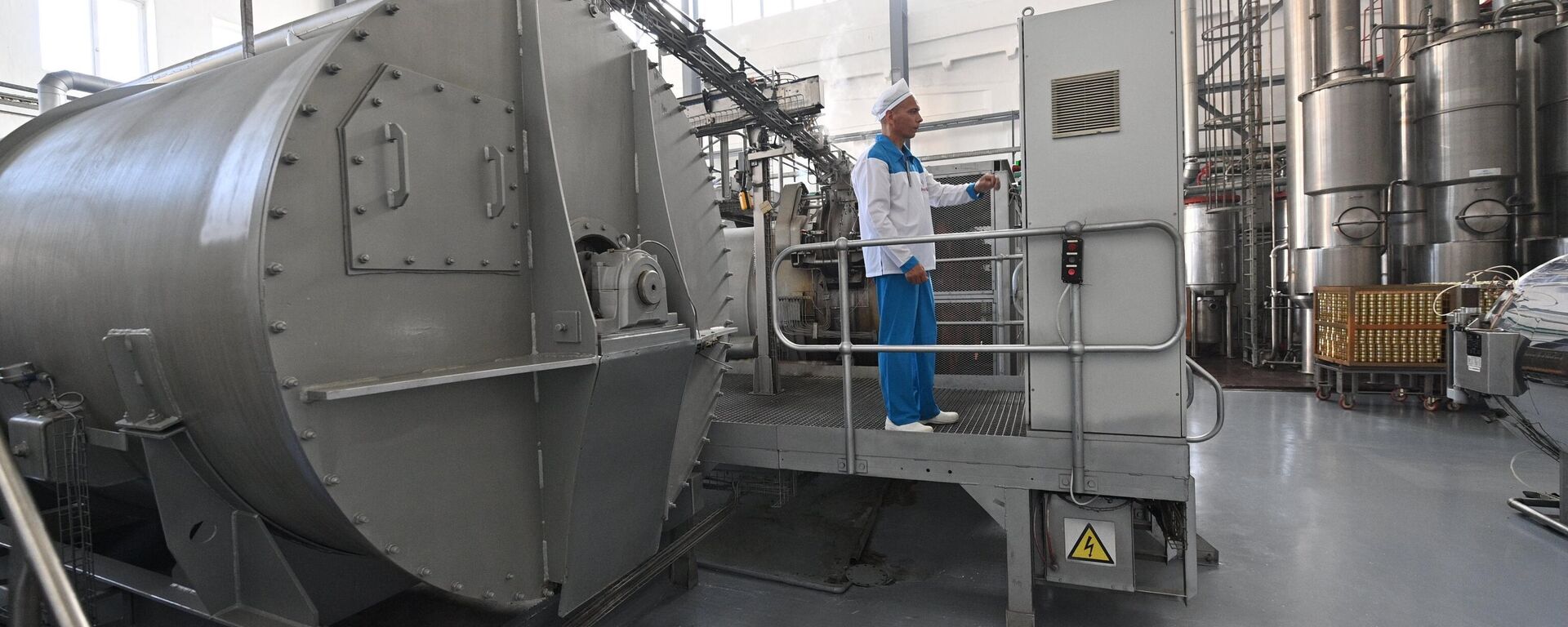 Праца малакаперапрацоўчага завода, архіўнае фота - Sputnik Беларусь, 1920, 26.01.2026