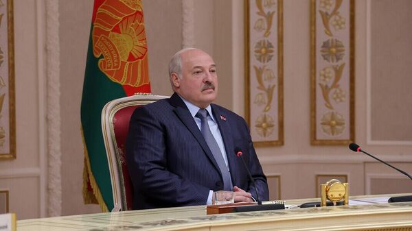 Лукашэнка правёў адкрыты ўрок 1 верасня – відэа - Sputnik Беларусь