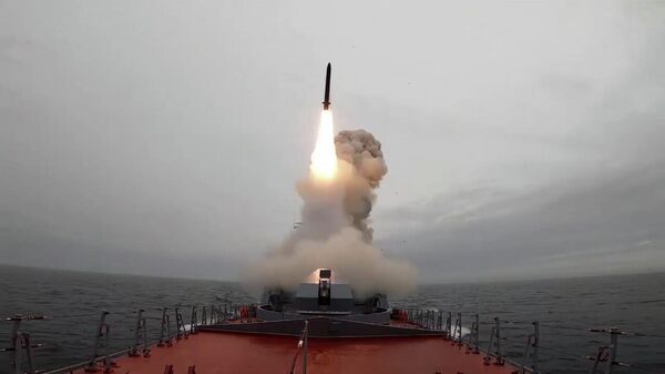 Морской бой Калибрами на учениях Восток-2022 - видео - Sputnik Беларусь