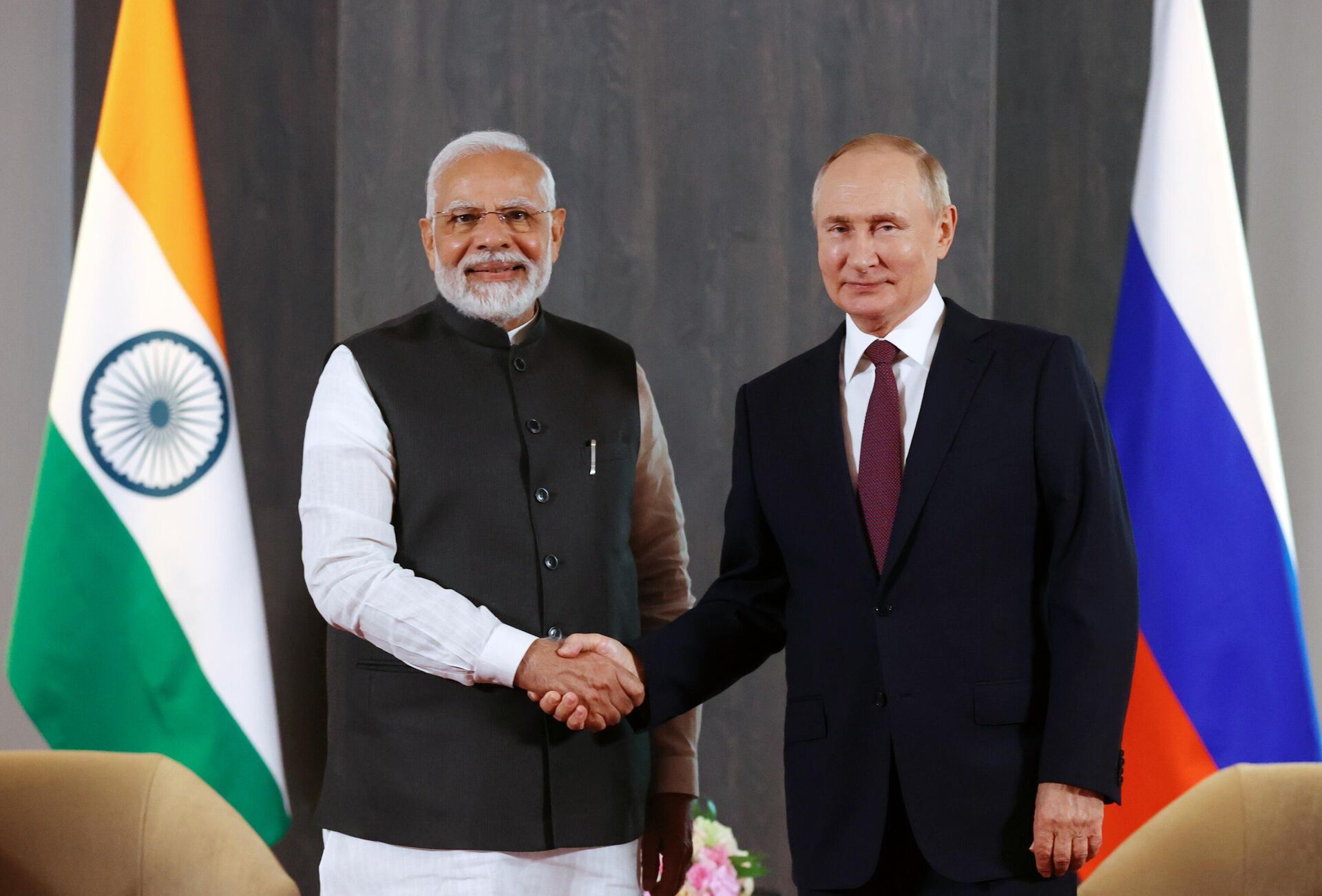 Президент РФ Владимир Путин и премьер-министр Индии Нарендра Моди - Sputnik Беларусь, 1920, 16.09.2022