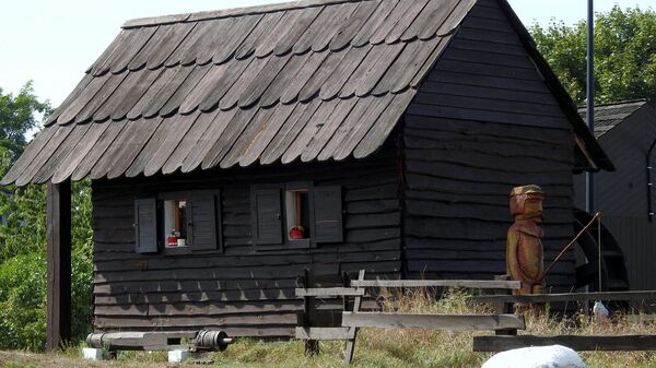 Деревянный дом, архивное фото - Sputnik Беларусь