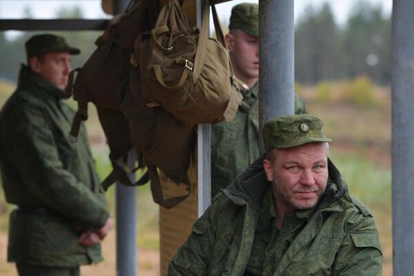 В ходе частичной мобилизации формируются новые воинские части, туда призывают граждан с военно-учетными специальностями. - Sputnik Беларусь