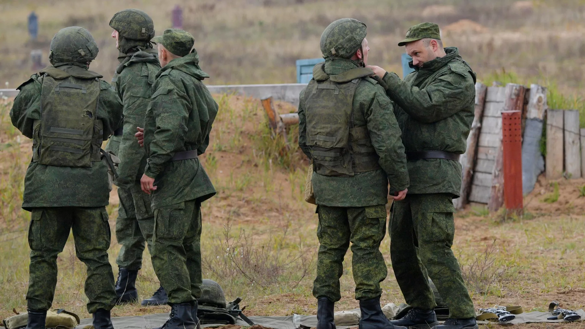 Мобилизованные граждане во время занятий - Sputnik Беларусь, 1920, 13.11.2022