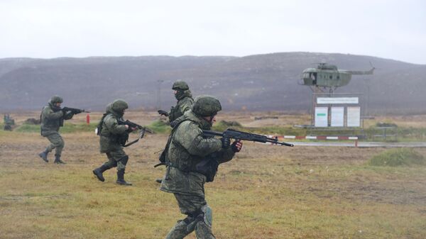Военная подготовка мобилизованных перед отправкой в войска РФ - Sputnik Беларусь
