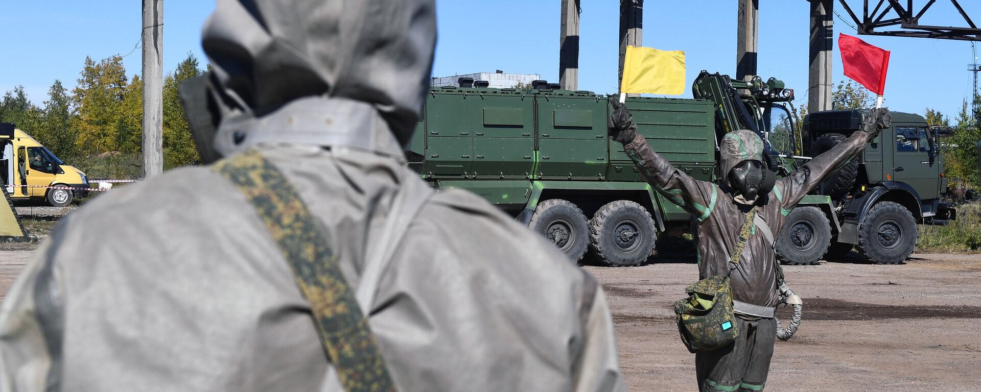 Военнослужащие войск РХБЗ, архивное фото - Sputnik Беларусь, 1920, 16.10.2025