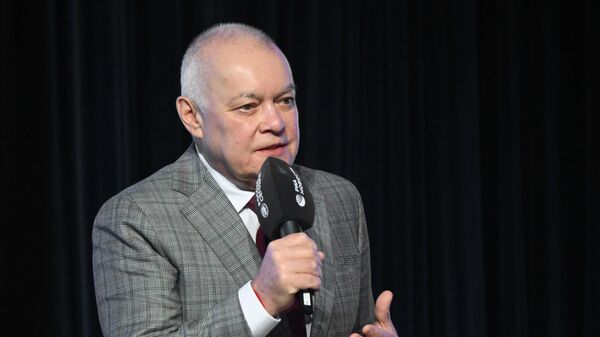Киселев: информационную войну против РФ ведут в лоб - Sputnik Беларусь