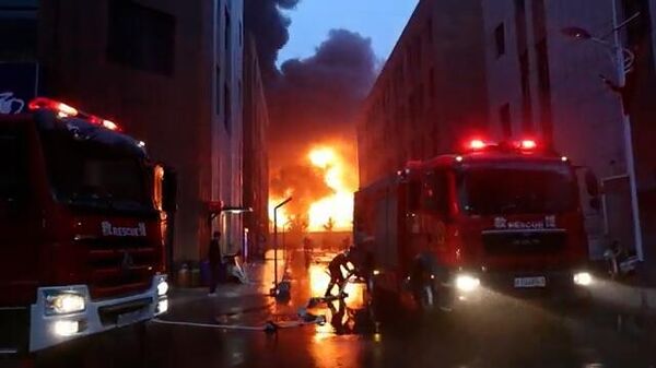 Почти 40 погибших: пожар на заводе в китайской провинции Хэнань ― видео - Sputnik Беларусь