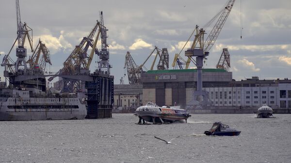 На реке Неве в Санкт-Петербурге - Sputnik Беларусь