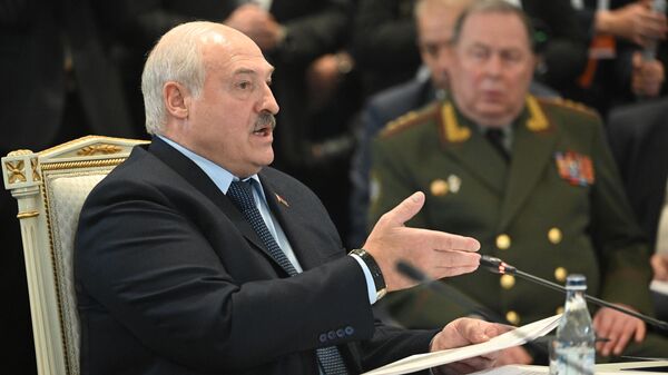 Лукашенко рассказал, когда Зеленский начнет переговоры с Россией ― видео - Sputnik Беларусь