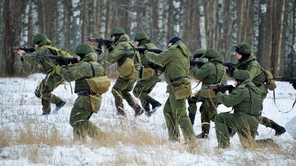 Российские военнослужащие на полигоне, архивное фото - Sputnik Беларусь