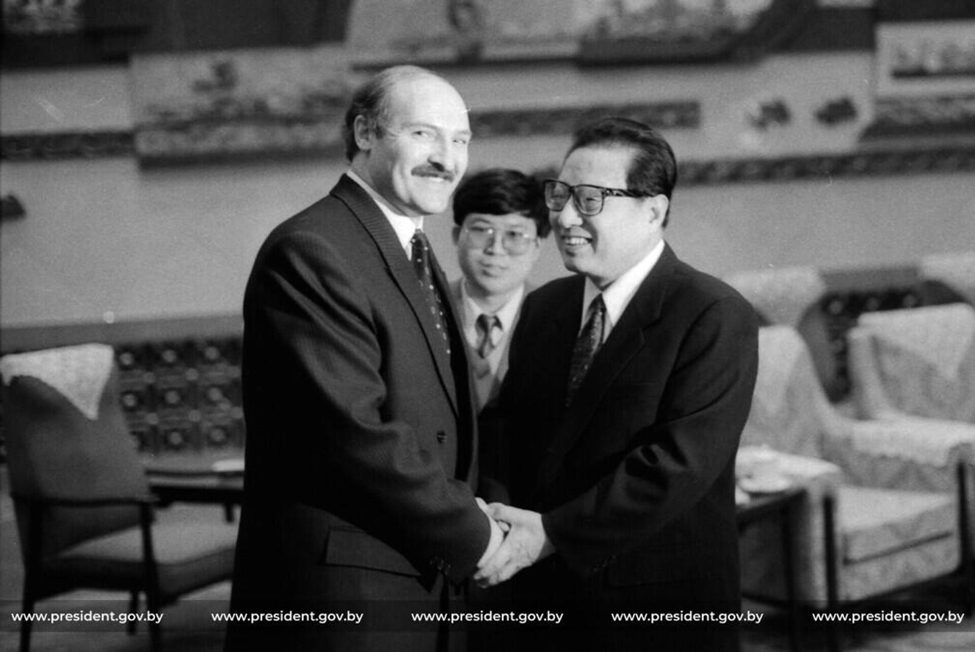 Официальный визит Александр Лукашенко в КНР, 16-19 января 1995 года - Sputnik Беларусь, 1920, 30.11.2022