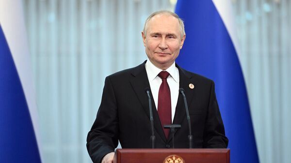 Президент РФ В. Путин принял участие в работе саммита ЕАЭС в Бишкеке - Sputnik Беларусь