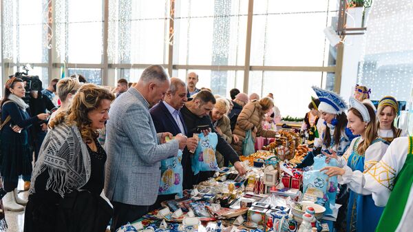Благотворительная ярмарка в преддверии Рождества и Нового года в Минске - Sputnik Беларусь