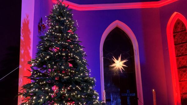 Как празднуют Рождество в единственном лютеранском храме Беларуси – видео - Sputnik Беларусь