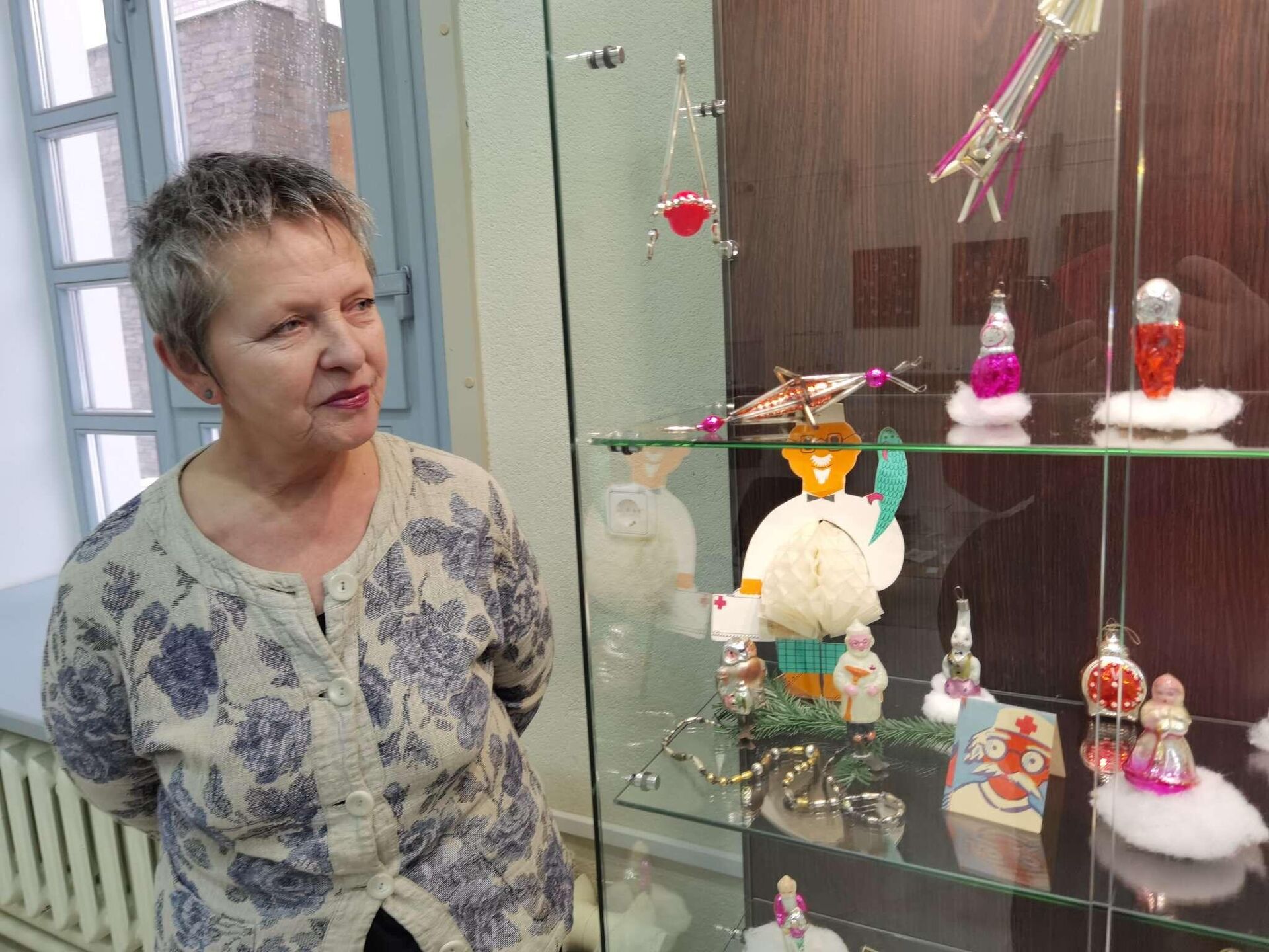Витеблянка-коллекционер собрала более пяти тысяч елочных игрушек  - Sputnik Беларусь, 1920, 27.12.2022