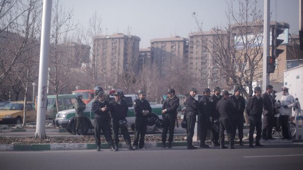 Полицейские на улице Тегерана - Sputnik Беларусь