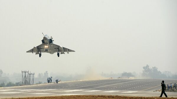 Истребитель ВВС Индии Mirage 2000 - Sputnik Беларусь