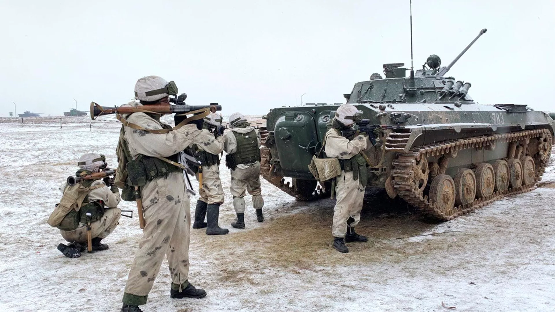 Учения на полигоне в Борисове Учения на полигоне в Борисове - Sputnik Беларусь, 1920, 30.01.2023