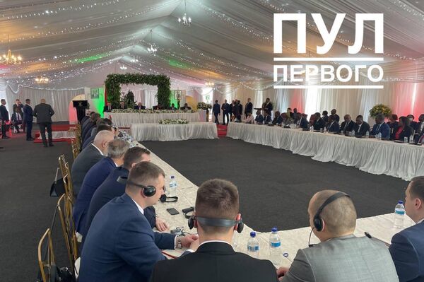 Переговоры в Хараре в широком составе  - Sputnik Беларусь