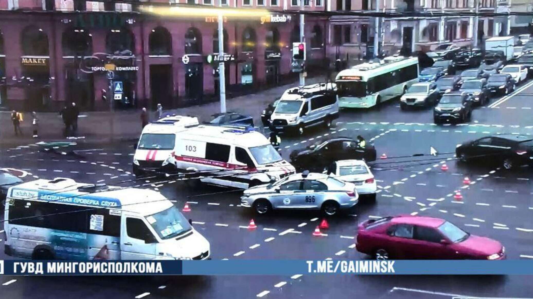 Движение на Немиге затруднено из-за аварии - 02.02.2023, Sputnik Беларусь