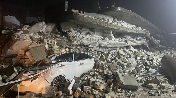 Разрушения после землетрясения в сирийском Азмарине  - Sputnik Беларусь