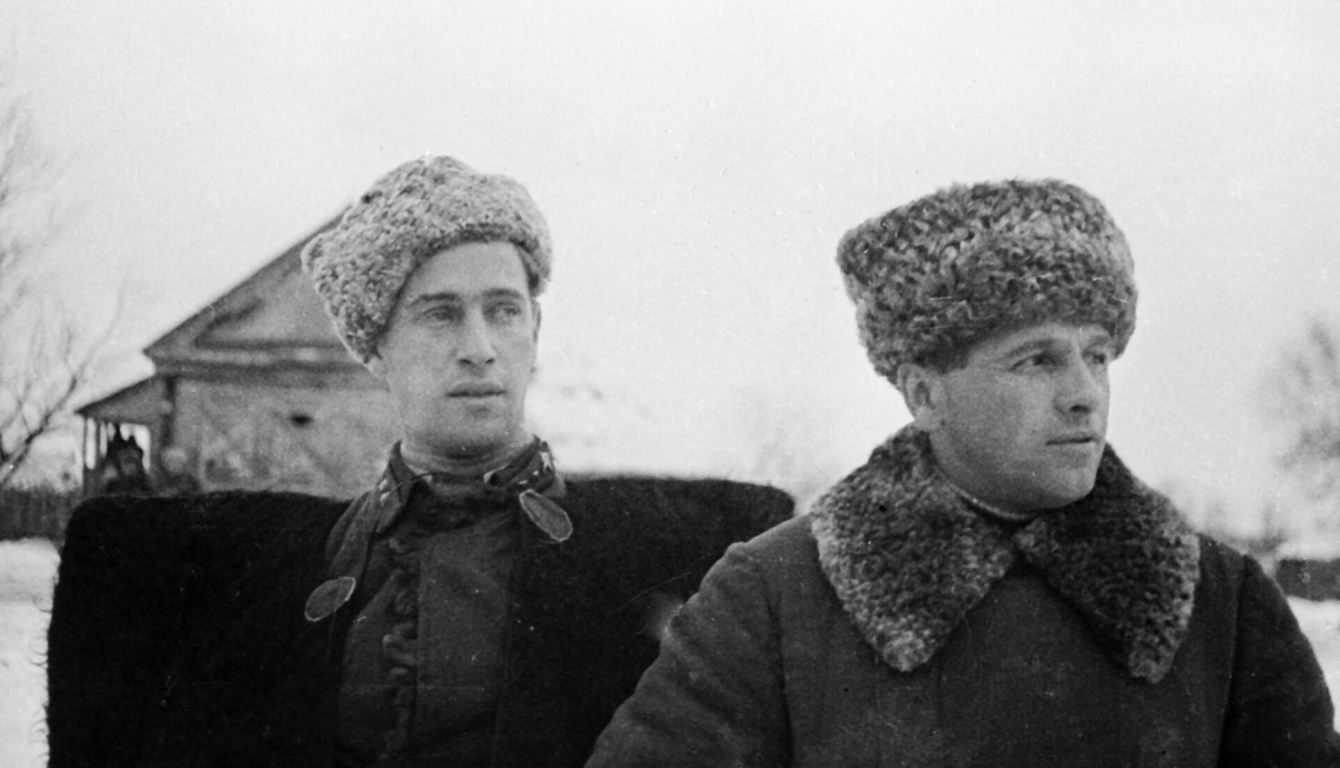 Генерал-майор Лев Михайлович Доватор (справа) - Sputnik Беларусь, 1920, 20.02.2023