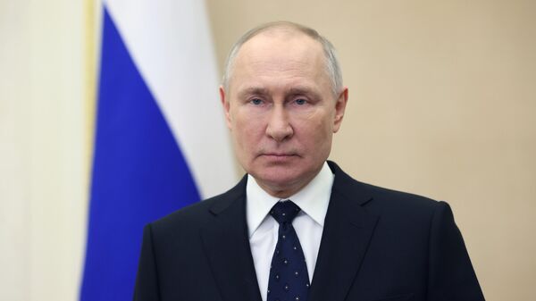 Путин поздравил россиян с Днем защитника Отечества ― видео - Sputnik Беларусь