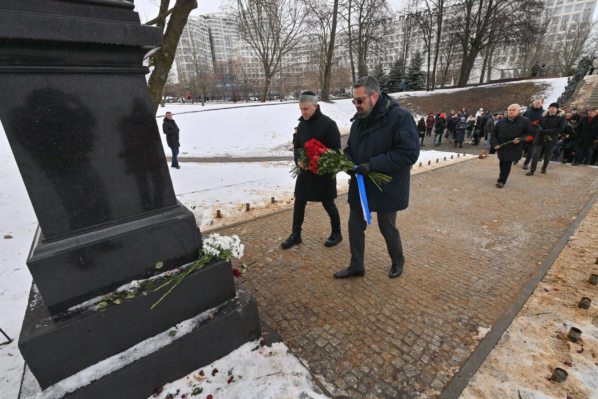 Траурное мероприятие на мемориале Яма в Минске в память о трагедии, которая произошла 2 марта 1942 года - Sputnik Беларусь, 1920, 02.03.2023
