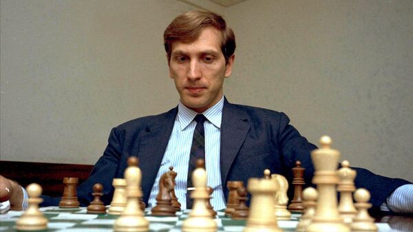 Чемпион мира по шахматам Бобби Фишер 10 августа 1971 года в США - Sputnik Беларусь